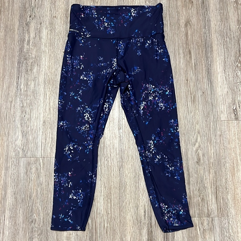 Lole Capri Leggings​​​​ - Picture 5 of 14